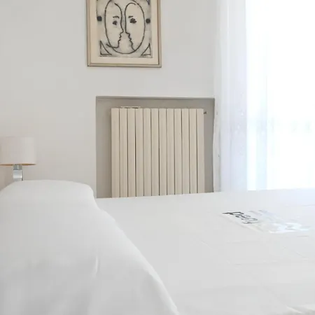 Villa Lyla - Marcelli, Elegante Con Giardino Vista Mare *