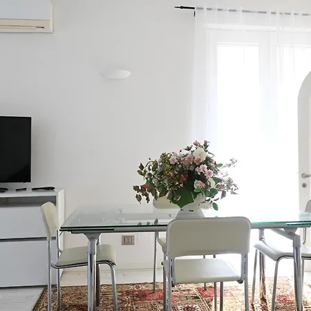 Lyla - Marcelli, Elegante Con Giardino Vista Mare