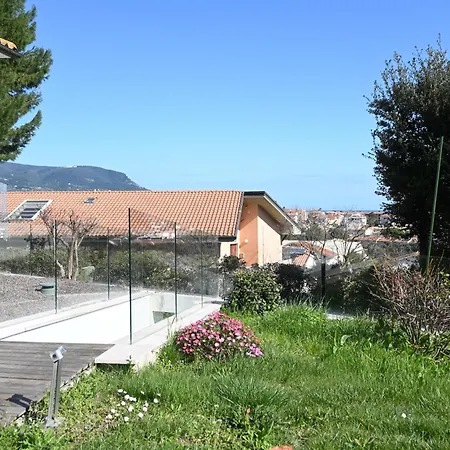 Lyla - Marcelli, Elegante Con Giardino Vista Mare Marcelli