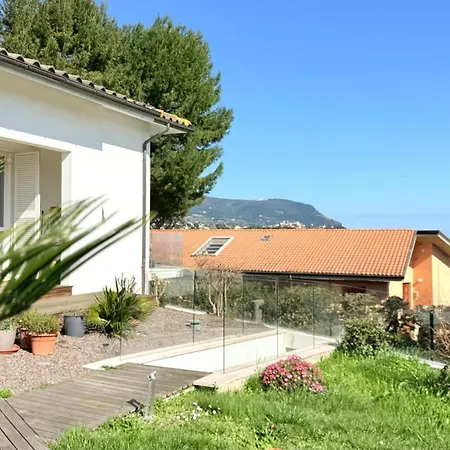 Villa Lyla - Marcelli, Elegante Con Giardino Vista Mare